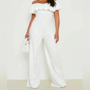 Boohoo Wide Leg White Jumpsuit Size‎ 6